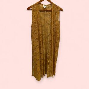 Lace Sleeveless Duster Vest - Gold